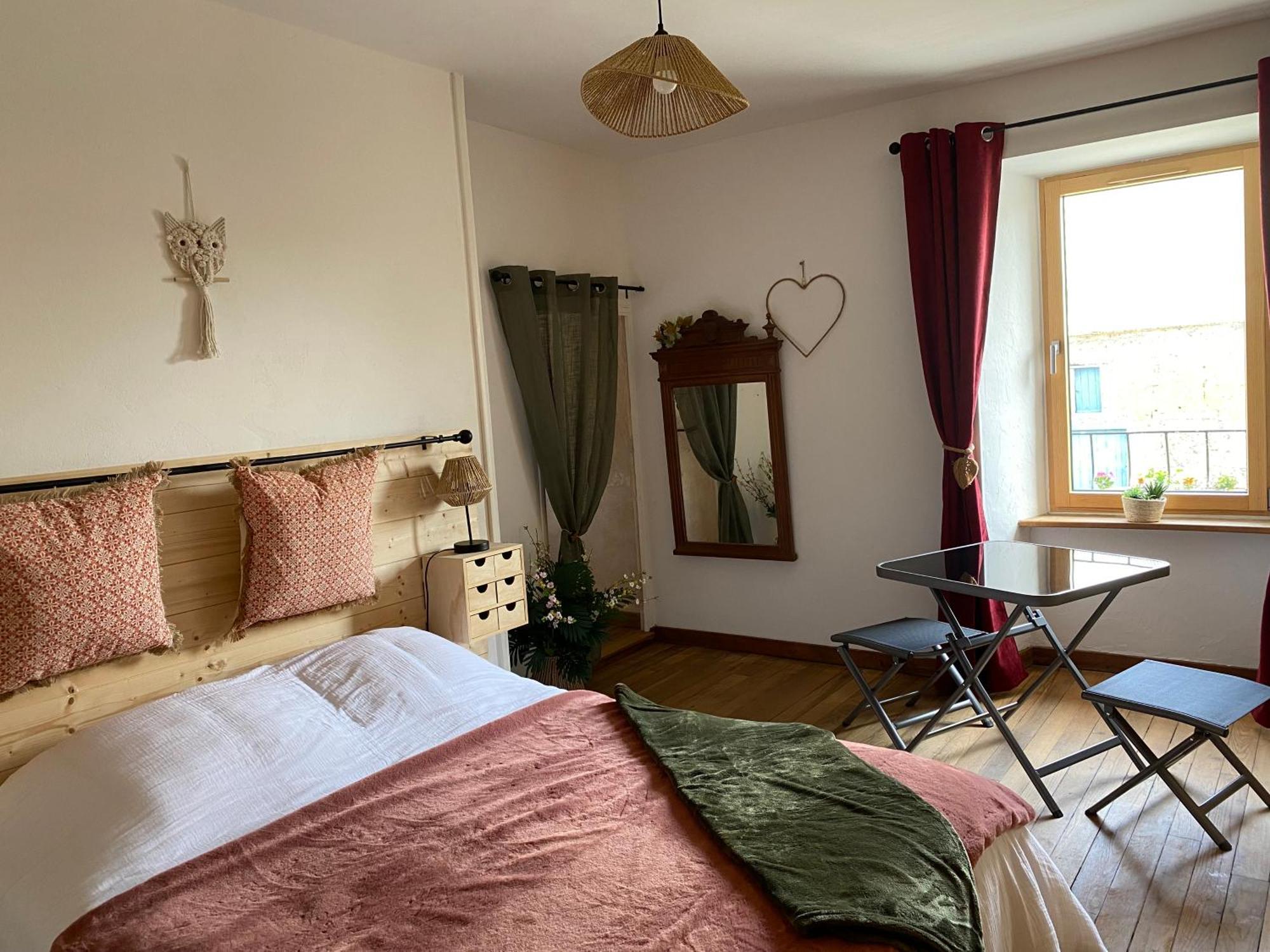 La Pautiere Bed & Breakfast Saint-Sauveur-Lendelin Room photo